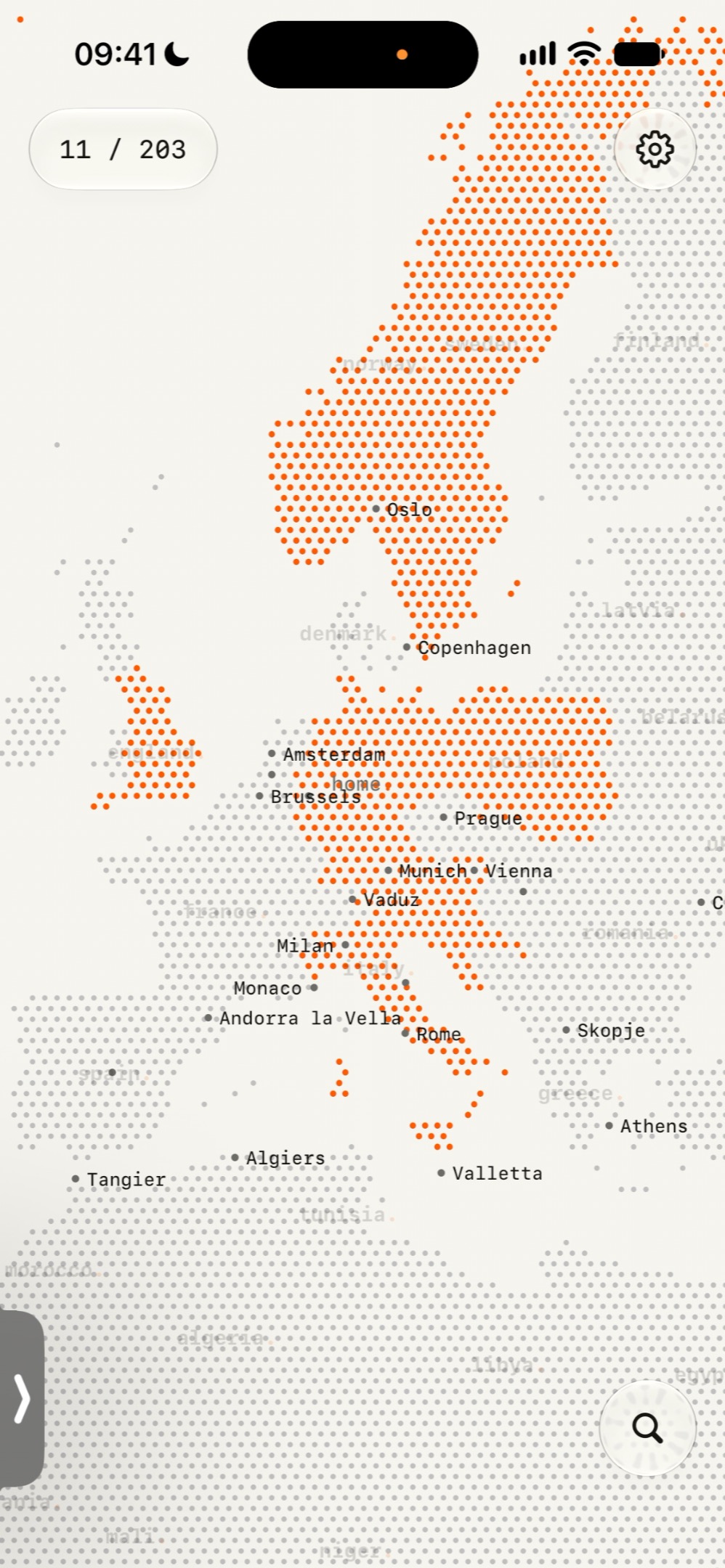 raum. showing europe as a grid of gray dots, with visited countries filled in orange and cities labelled.